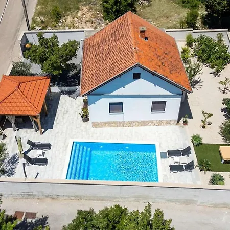 House With A Swimming Pool - Cuskijas, Novigrad - 24776 Сasa de vacaciones *
