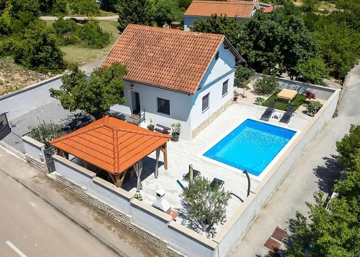 House With A Swimming Pool - Cuskijas, Novigrad - 24776 *